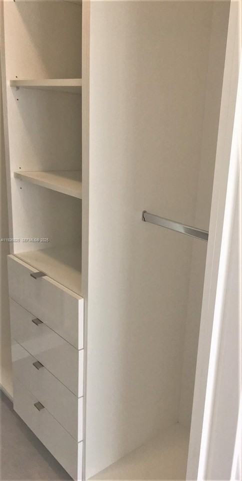 1000 West Ave #1000-1027 - Photo 7 of 48