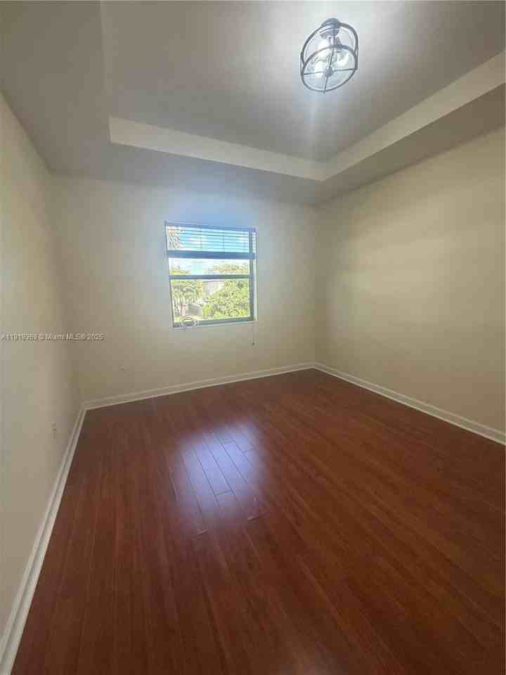 11347 Sw 232nd Ter #11347 - Photo 2 of 26