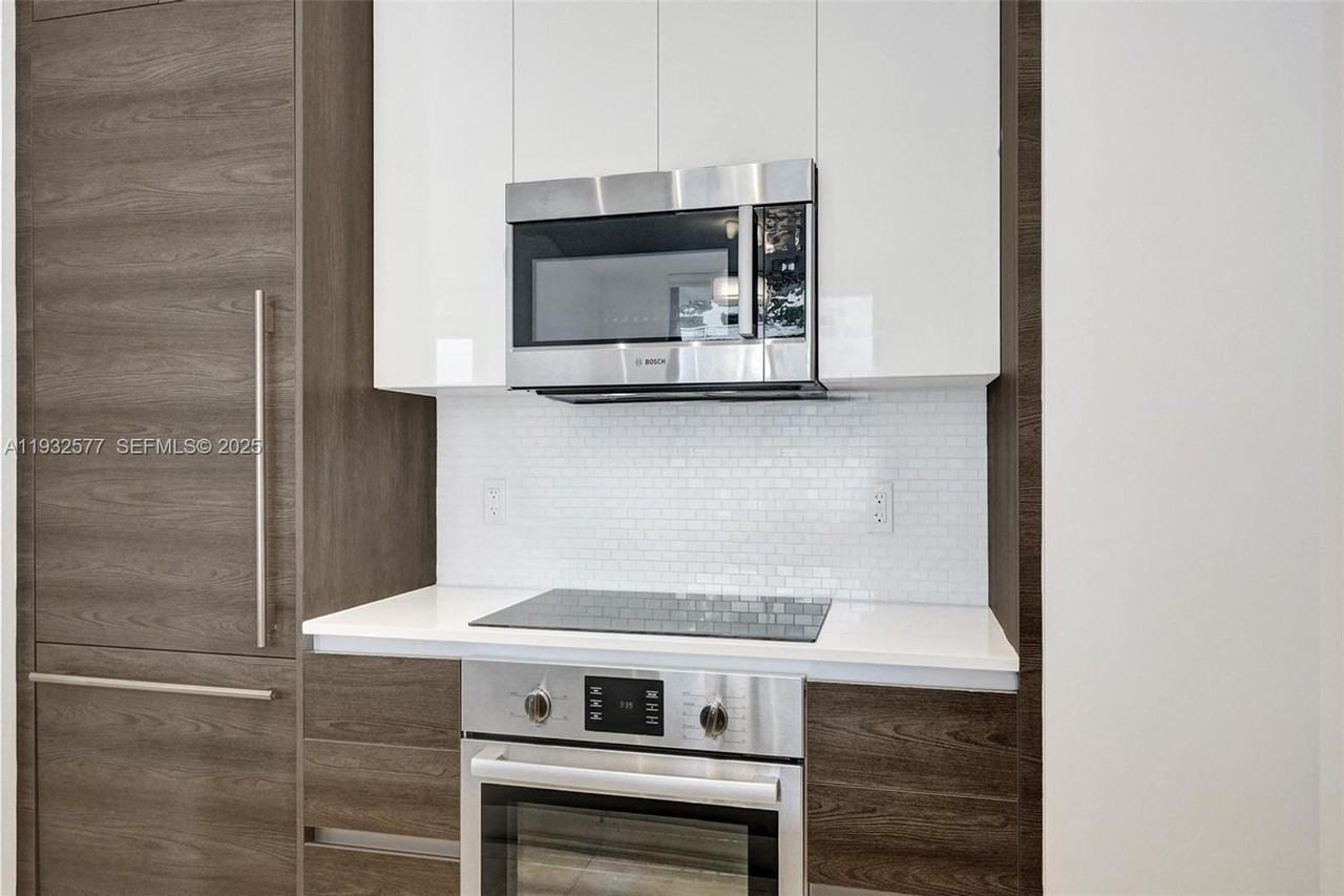 301 Altara Ave #301LPH903 - Photo 5 of 50