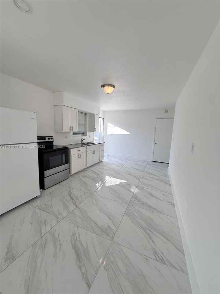 4265 Sw 51st St #4265-1 - Photo 2 of 19