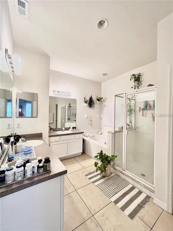 4049 Shawn Cir #4049 - Photo 2 of 15