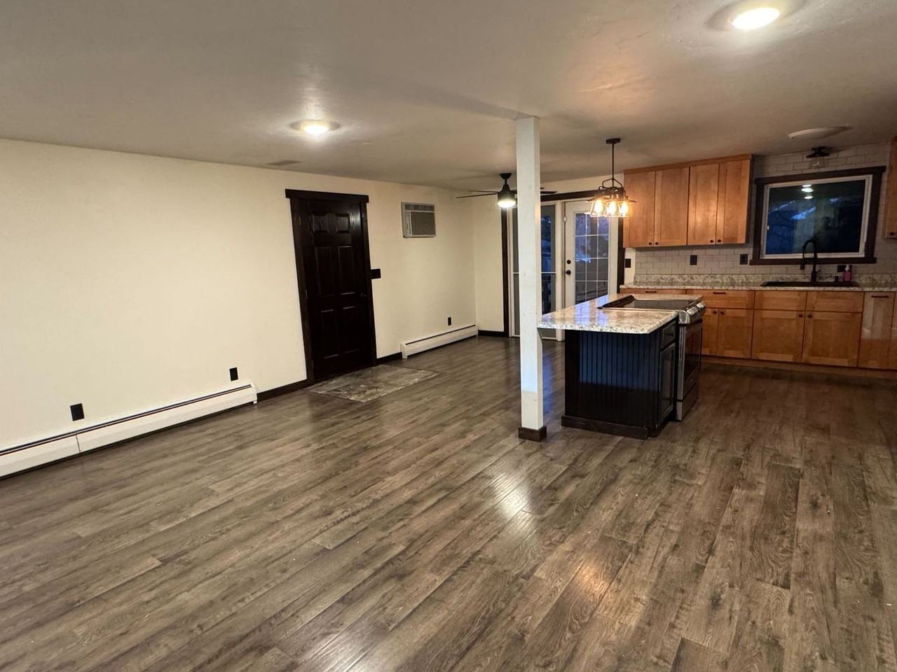 1460 Marjorie St - Photo 3 of 21