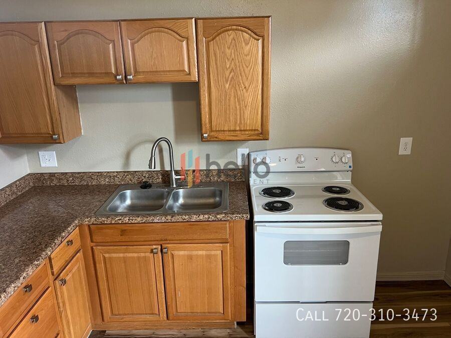 1427 E Evans Ave #A - Photo 3 of 13