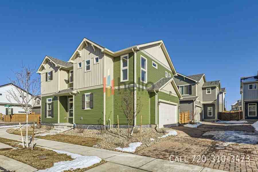 10196 Worchester St - Photo 3 of 27