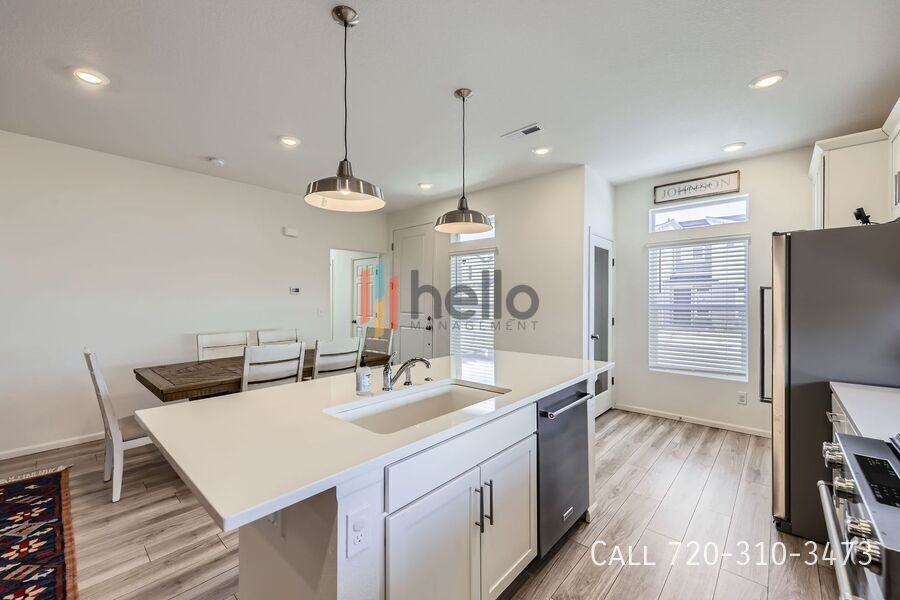 10196 Worchester St - Photo 7 of 27