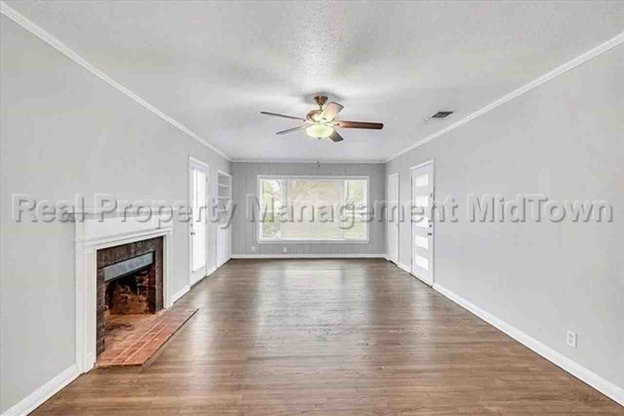 6400 Greenway Rd - Photo 4 of 40