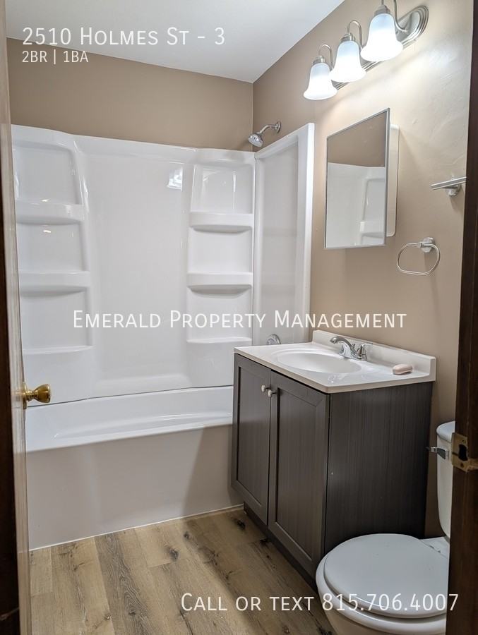 2510 Holmes St #3 - Photo 7 of 9