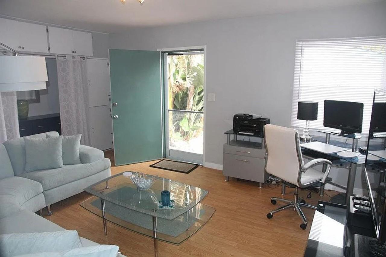 861 Missouri St - Photo 3 of 18