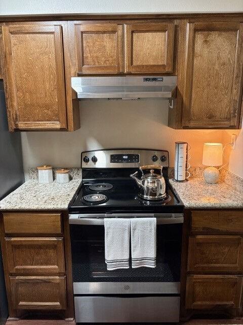 Parkwood Apartments - Photo 3 of 7