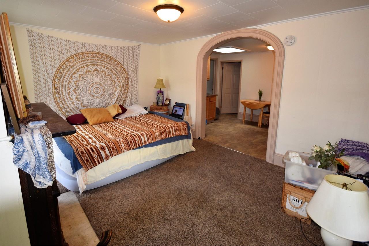 556 Jefferson St. - Photo 5 of 20