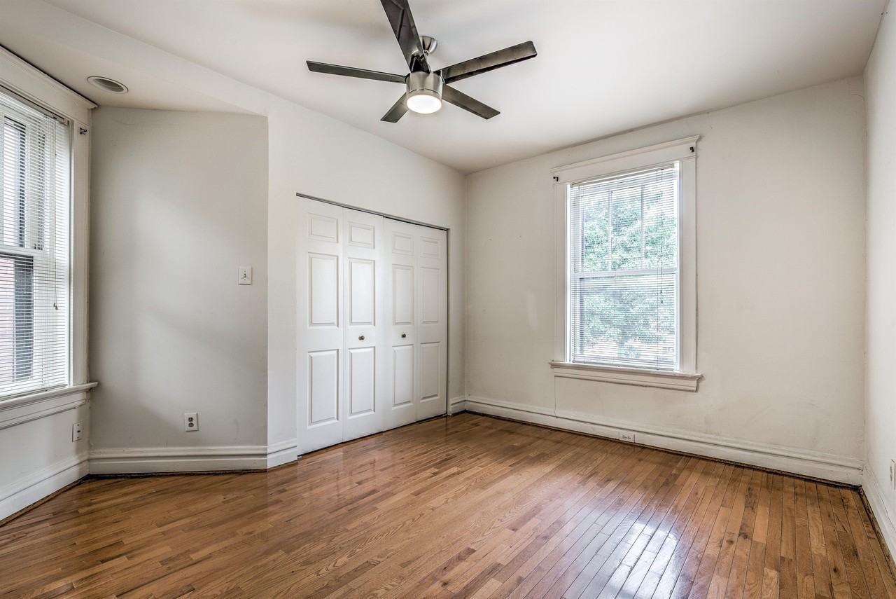 1722 Waverly Place - Photo 3 of 30