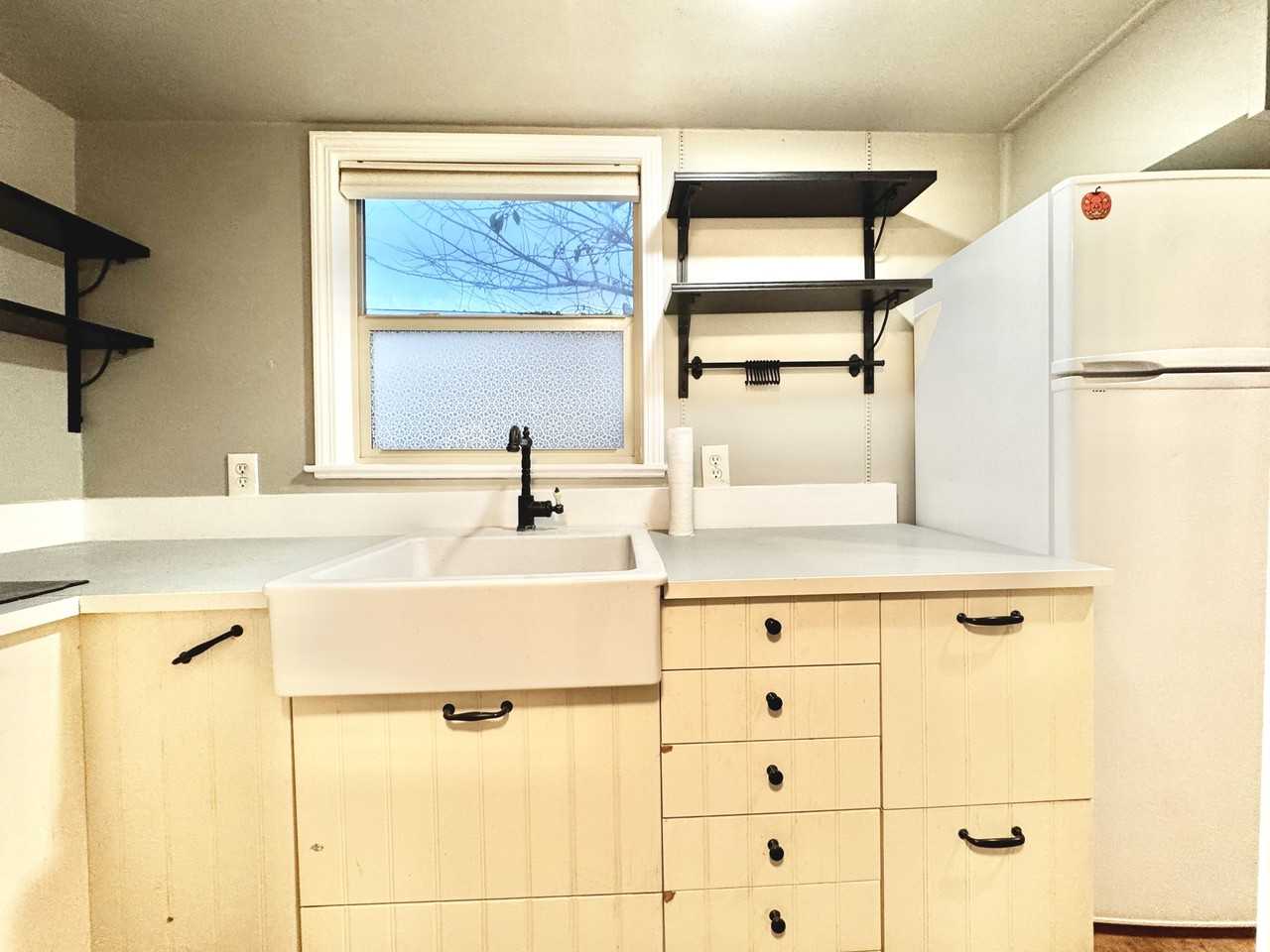 26759 Calaroga Avenue - Photo 3 of 18