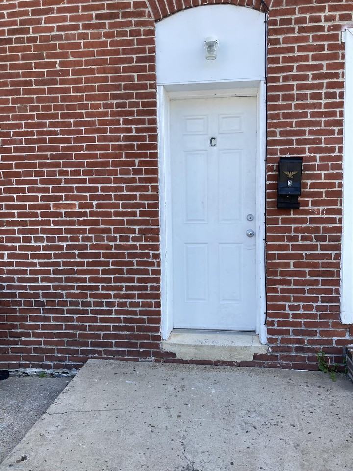 263 Ann Street - Photo 2 of 10