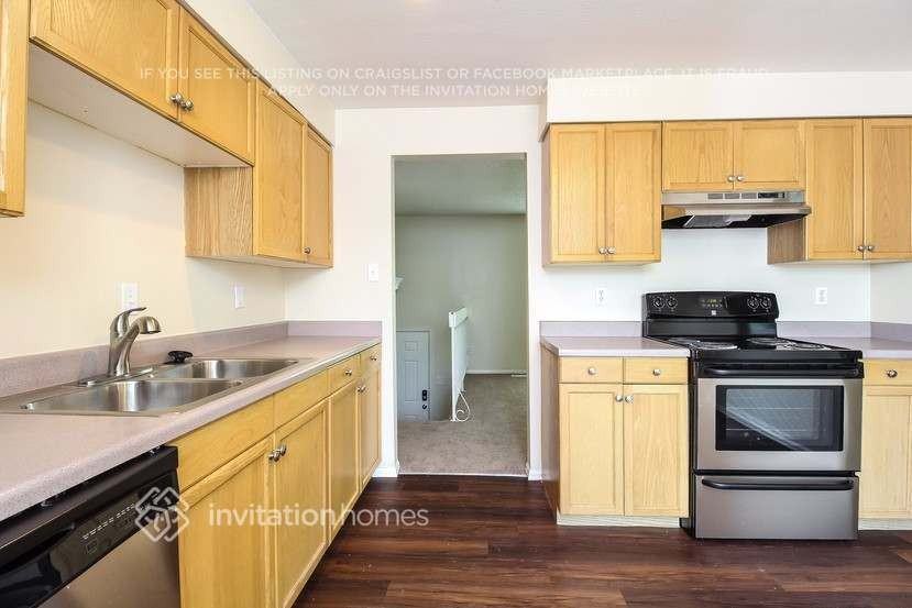 10970 Newland St - Photo 7 of 21