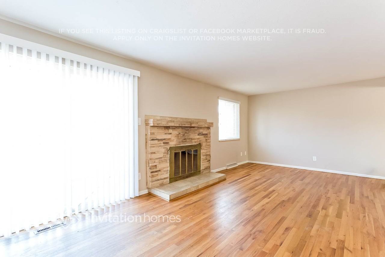 12043 E Arizona Dr - Photo 2 of 20