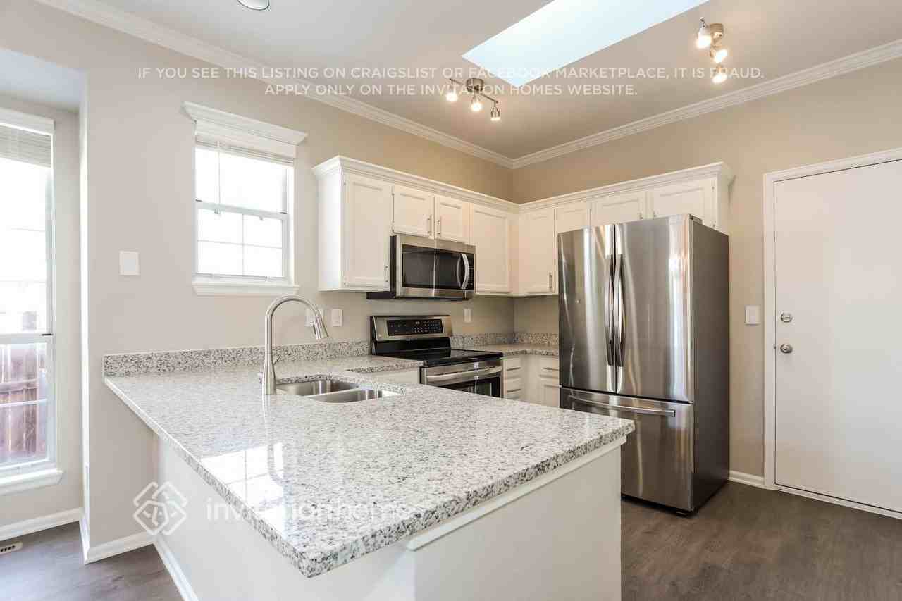 10769 Wheatfield Ln - Photo 4 of 14