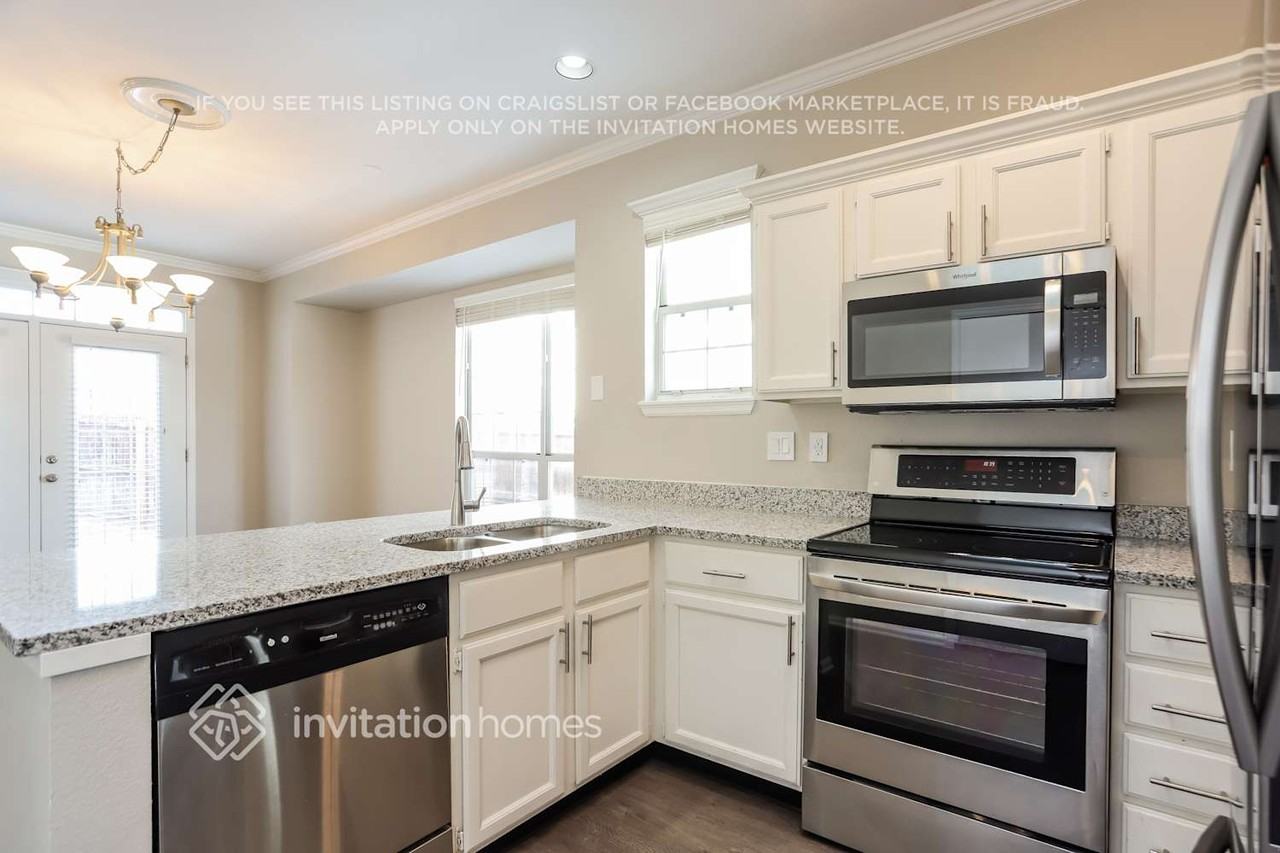 10769 Wheatfield Ln - Photo 5 of 14