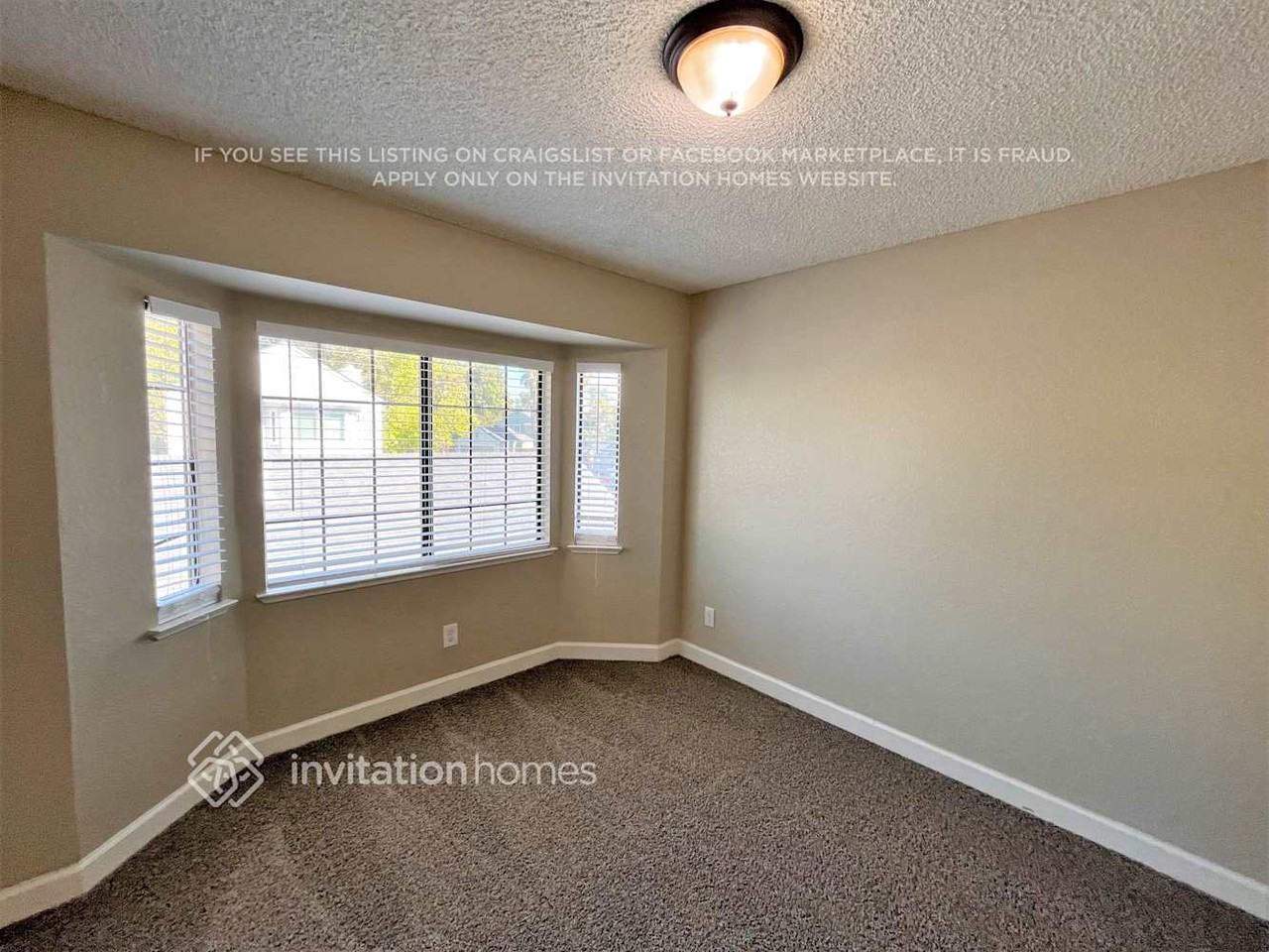 2272 Sandcastle Way - Photo 7 of 17