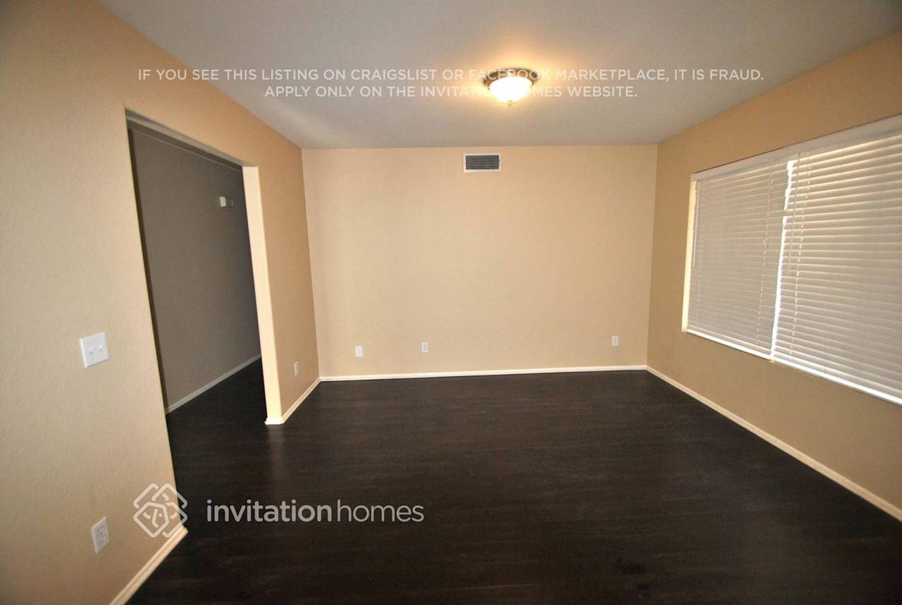 5059 Tamarron Ct - Photo 3 of 11