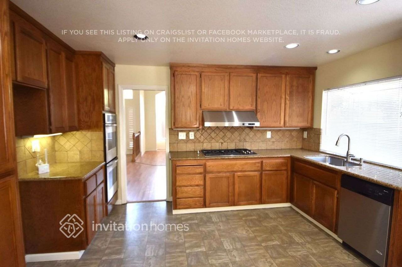 4836 Georgia St - Photo 5 of 17