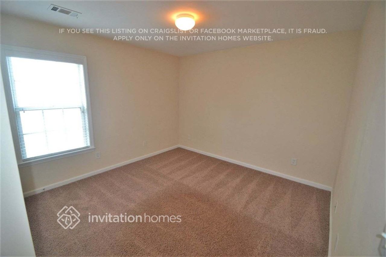 544 Watercress Dr - Photo 3 of 6