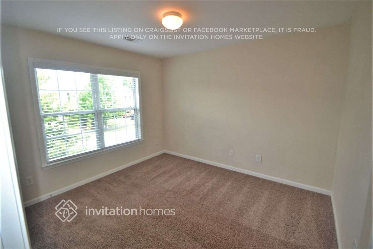 544 Watercress Dr - Photo 4 of 6