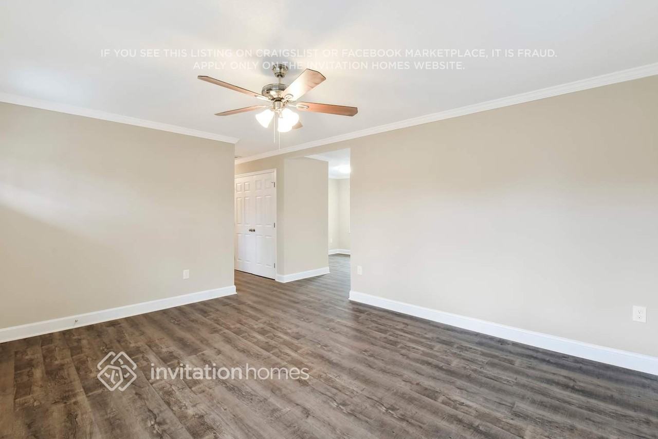 4829 Westridge Dr - Photo 3 of 14