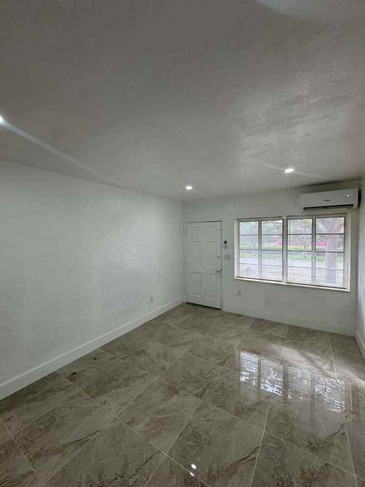 FLAMINGO GARDEN LLC - Photo 2 of 21