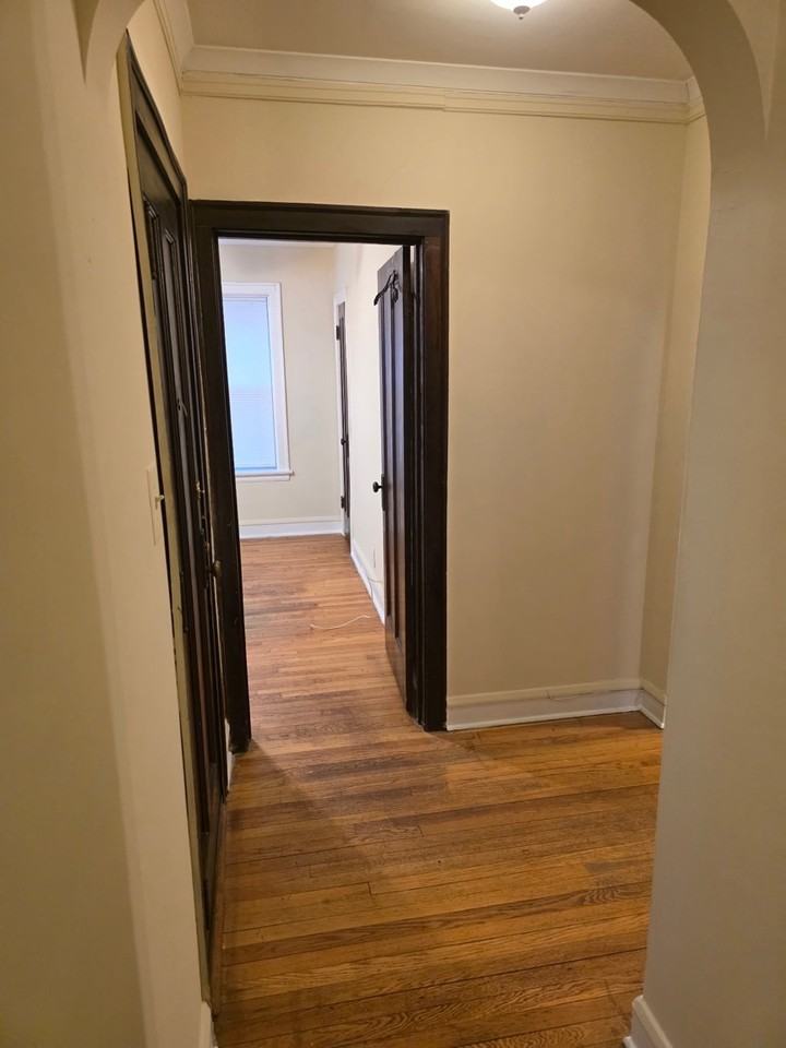 Hoyne Suites - Photo 5 of 15