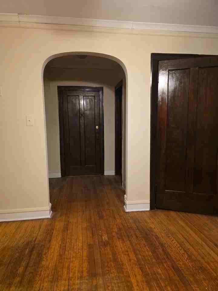 Hoyne Suites - Photo 7 of 15