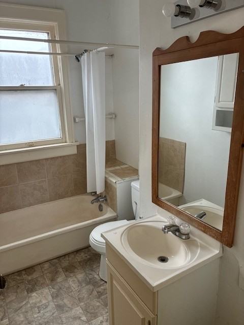 423 10th Avenue South - Photo 2 of 6