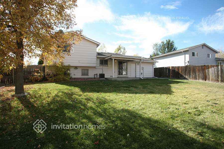 9900 Detroit St - Photo 7 of 8