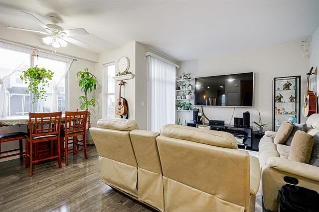 19433 Townhouse #1 - Photo 3 of 10