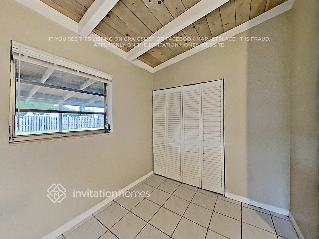 1275 Sw 28th Rd - Photo 7 of 12