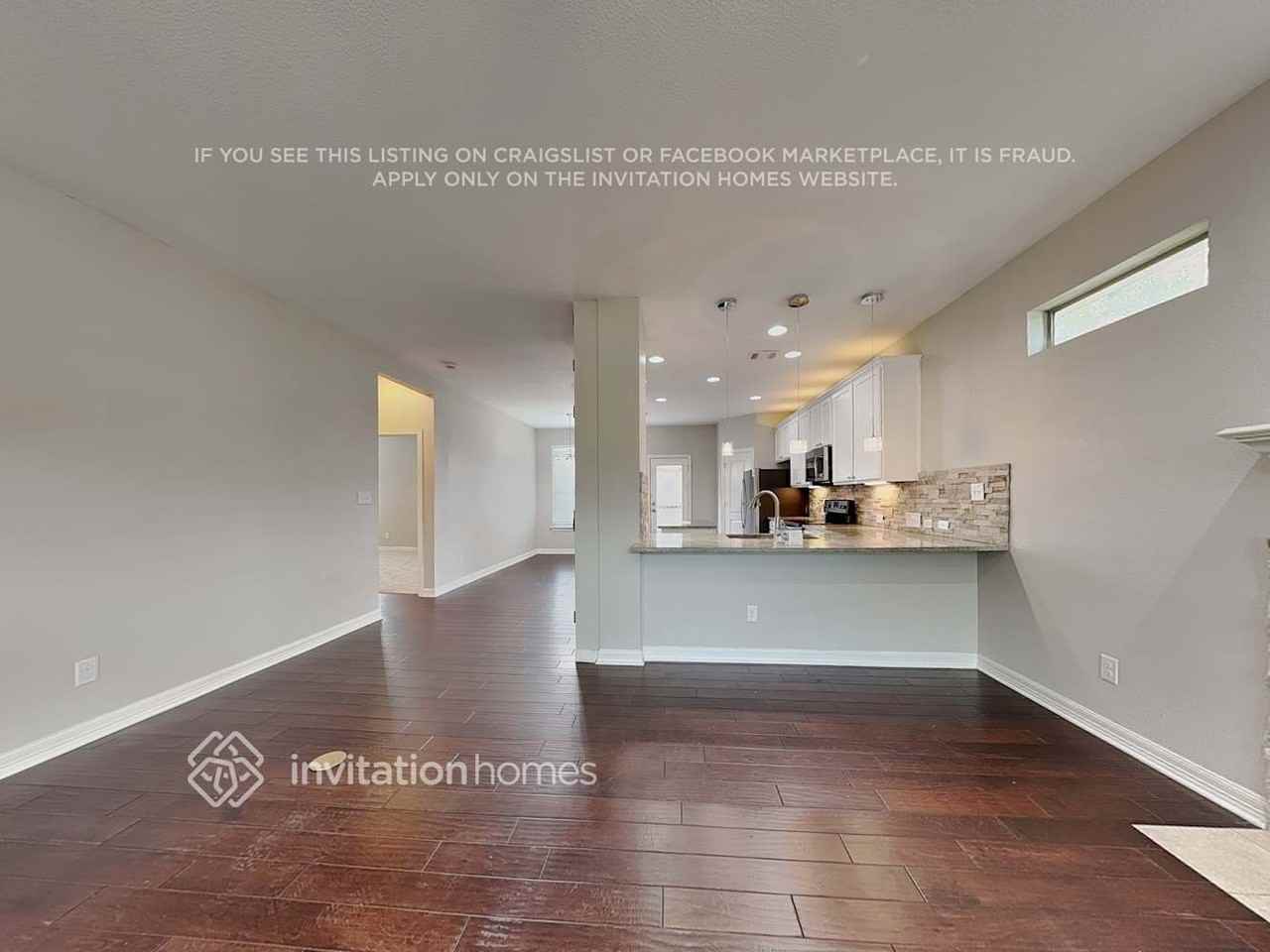 10204 Thomas Ln - Photo 5 of 20