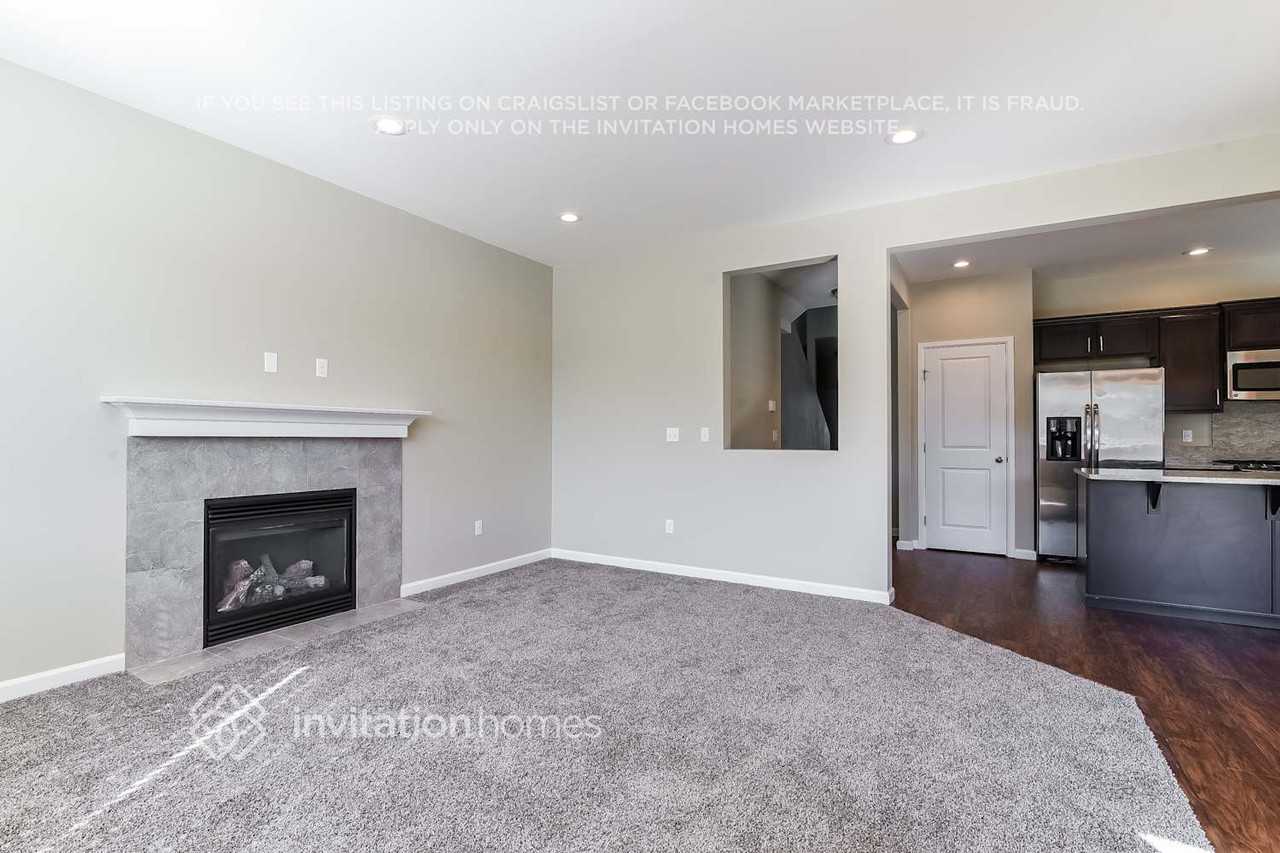 19129 18th Avenue Ct E - Photo 3 of 19