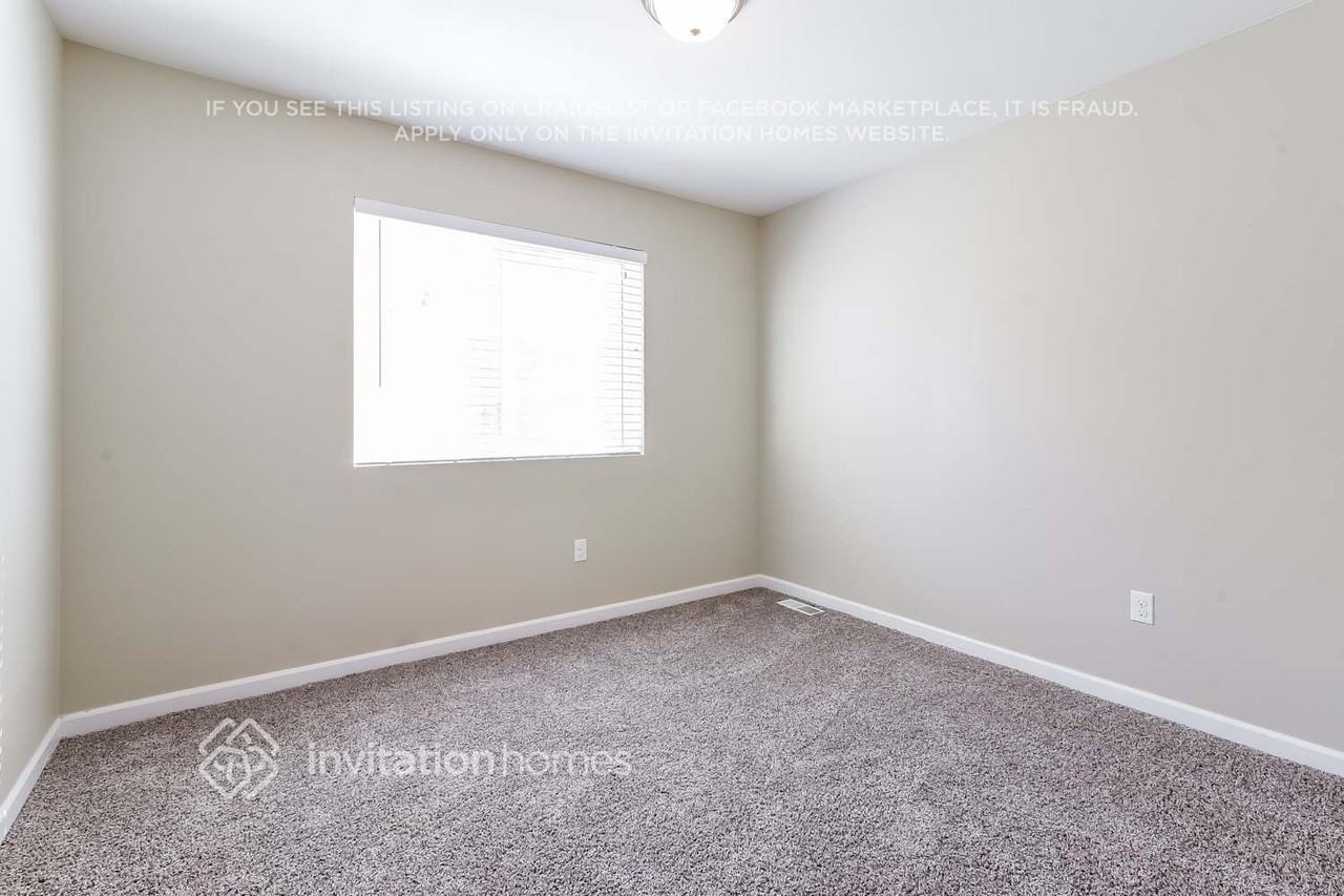 19129 18th Avenue Ct E - Photo 4 of 19