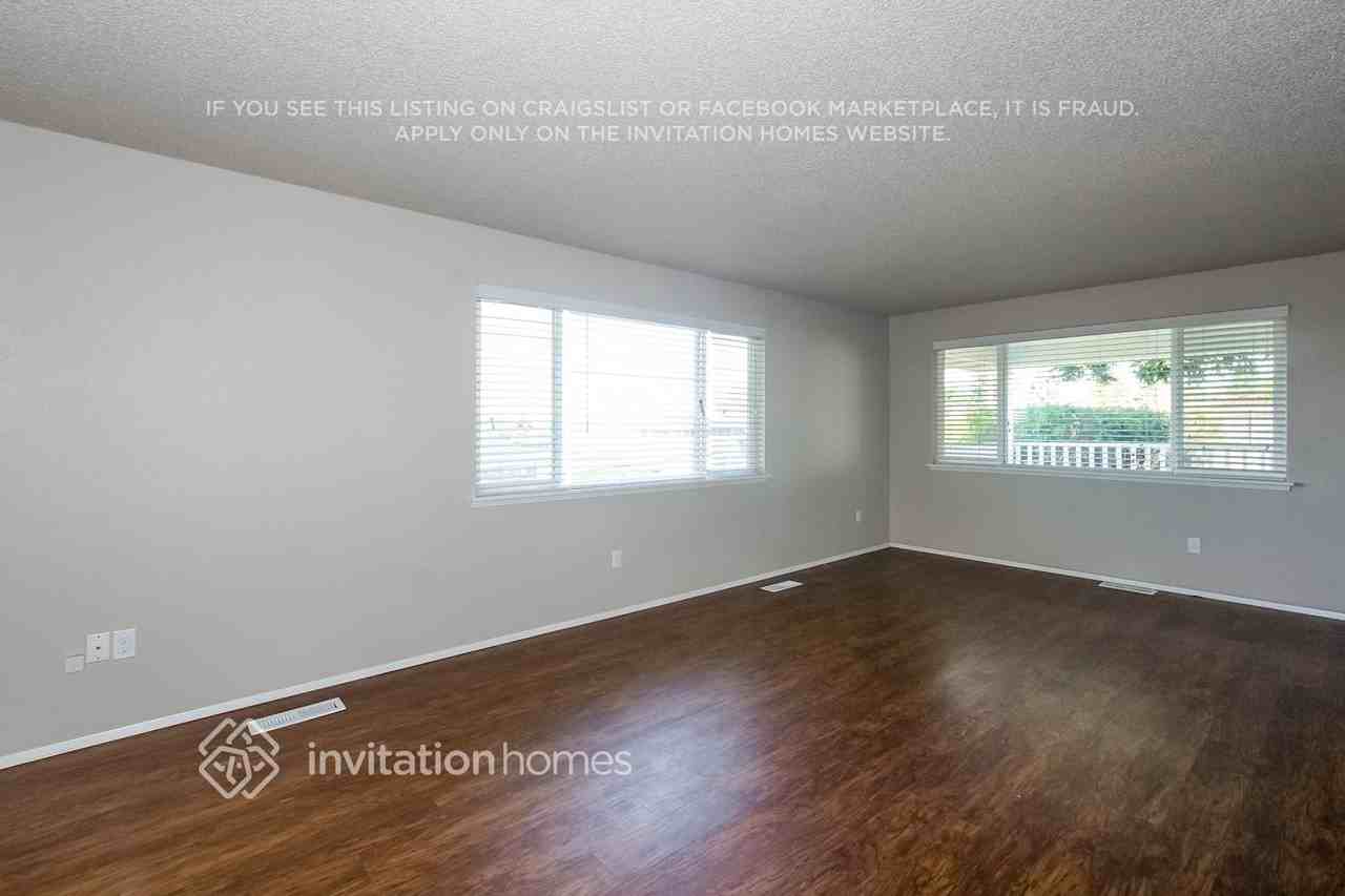 2401 N Narrows Dr - Photo 3 of 23