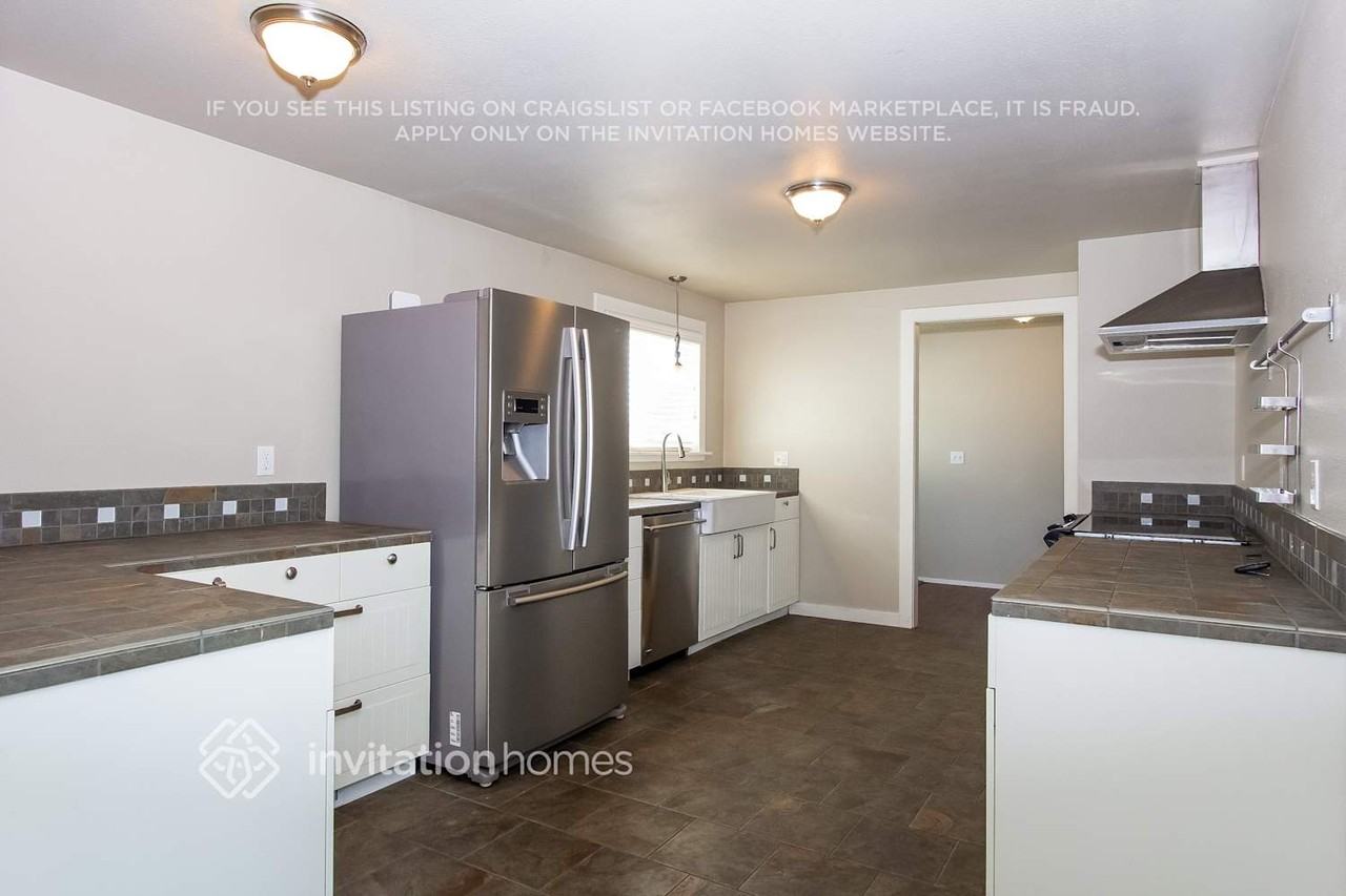 2401 N Narrows Dr - Photo 6 of 23