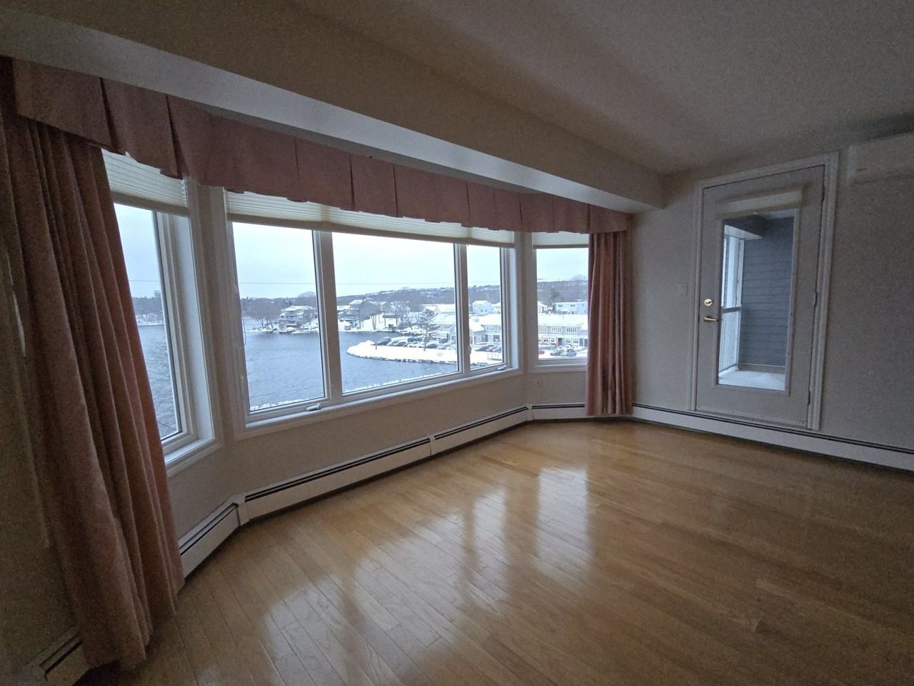 275 Prince Albert Rd - Photo 3 of 9