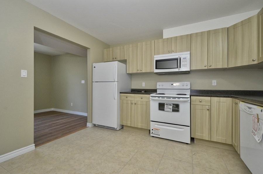 664 Queens Ave - Photo 2 of 17