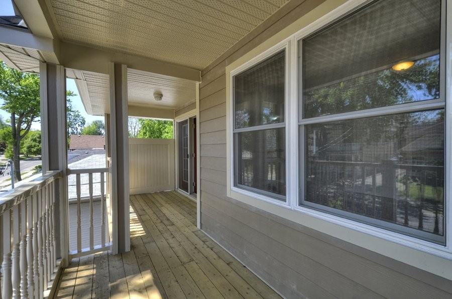 664 Queens Ave - Photo 3 of 17