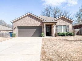 featured image of 122 Vivian Way #1