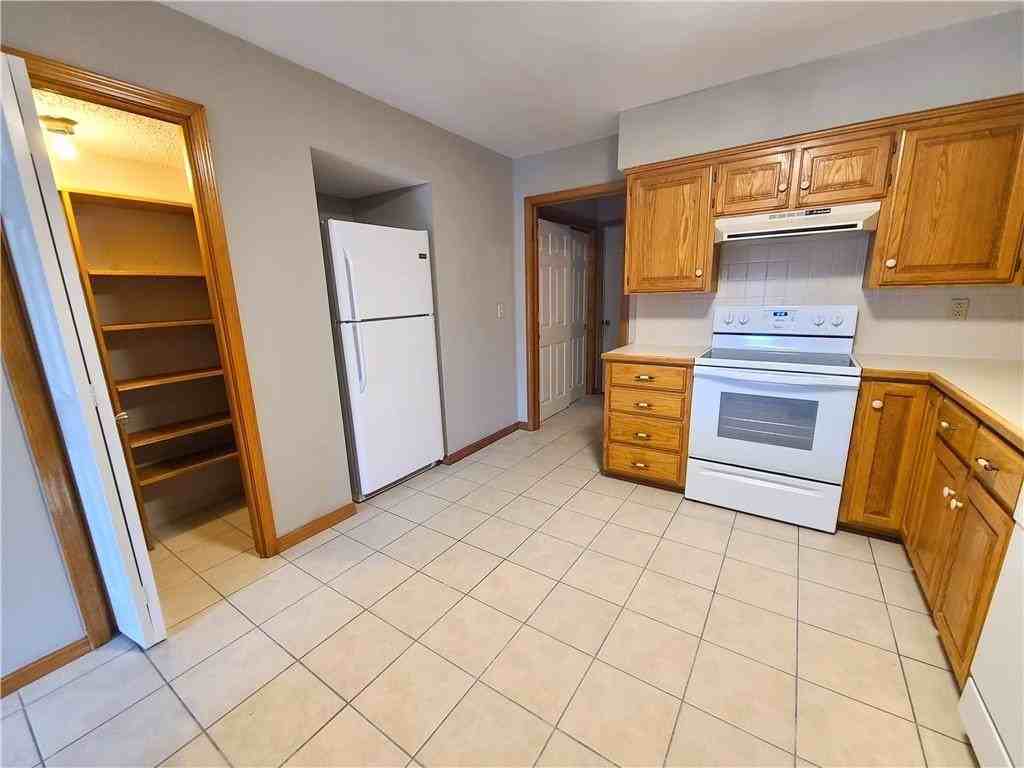 1020 W Cypress St #2 - Photo 7 of 19