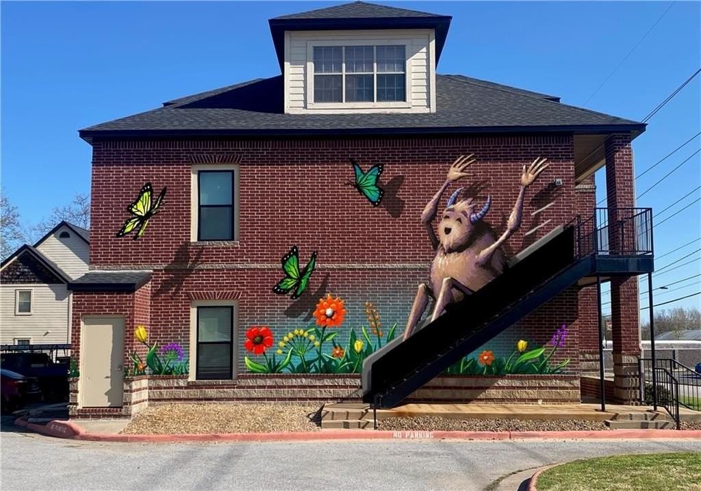 1115-#205  N Leverett  ST - Photo 4 of 17