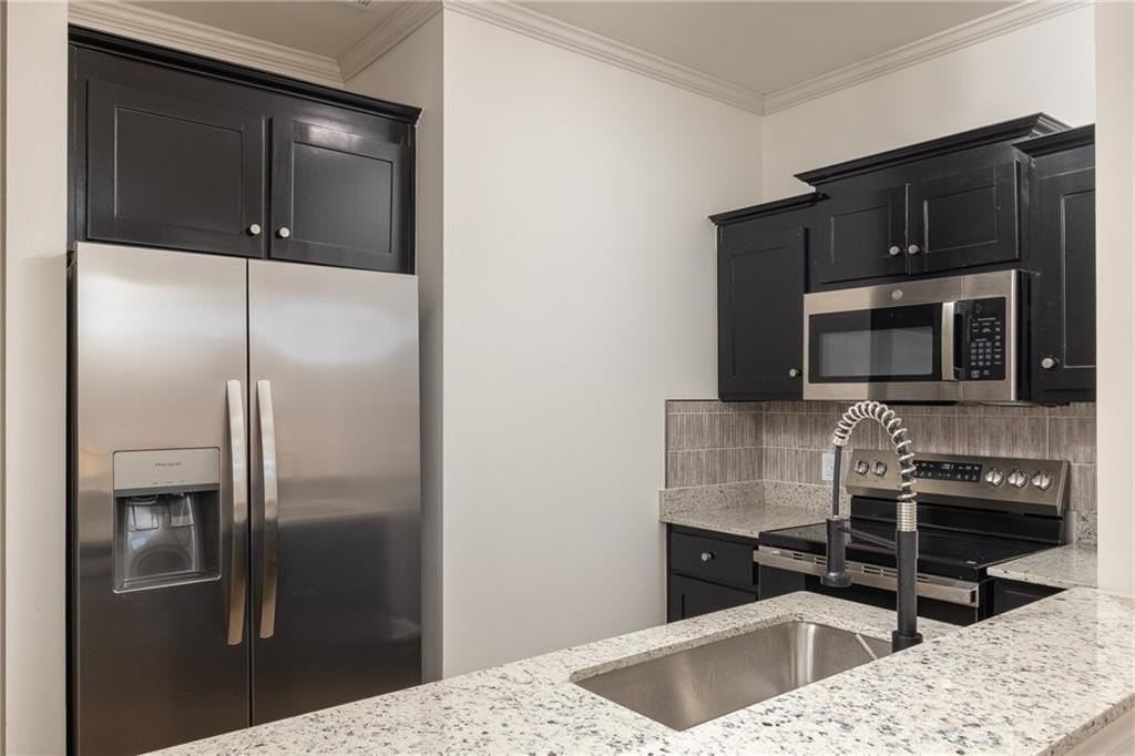 1115-#205  N Leverett  ST - Photo 7 of 17