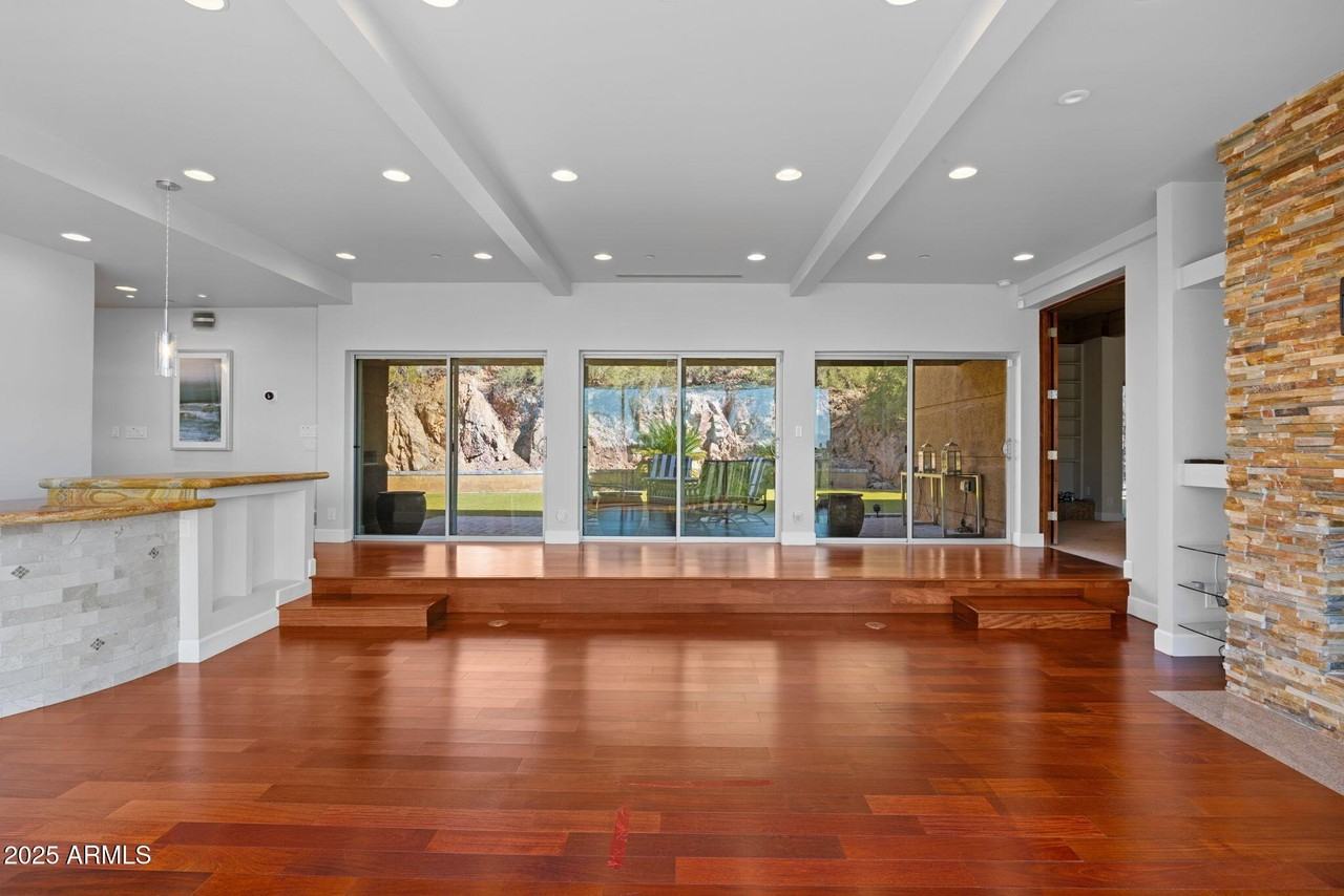 4820 E Cottontail Run Rd - Photo 3 of 22