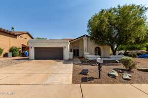 featured image of 5247 E Paradise Ln