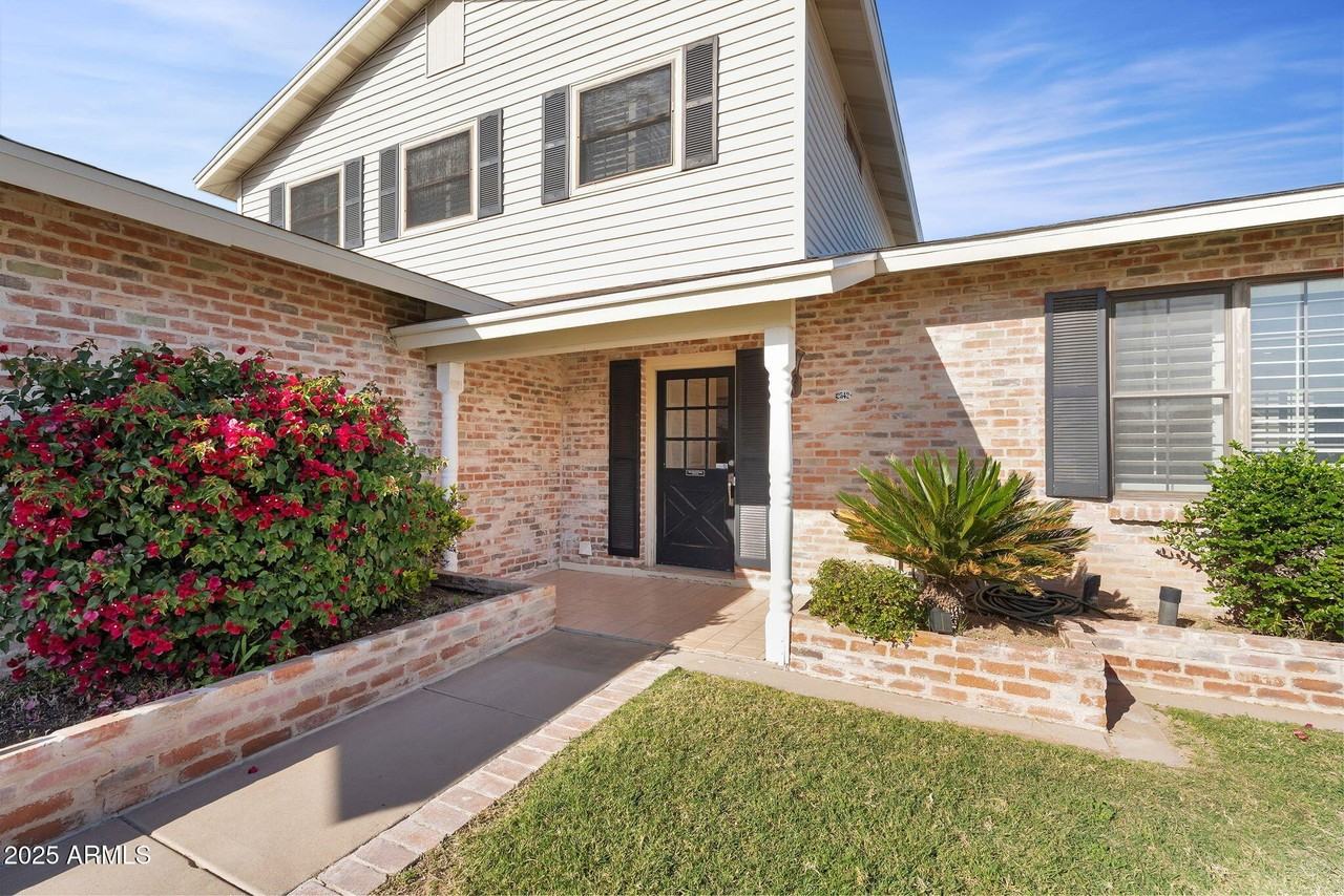 2542 W Nopal Ave - Photo 6 of 50