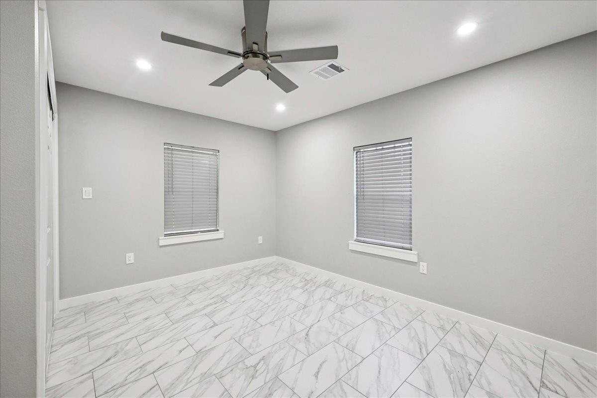 378 Alabama St - Photo 6 of 12